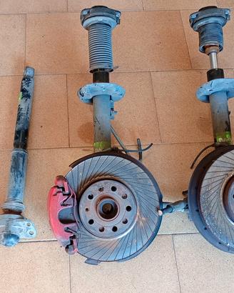 sospensioni complete e mozzi anteriori audi A3 8p 