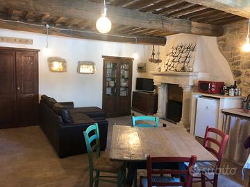 Campiglia d'Orcia: La casa nel Castellare