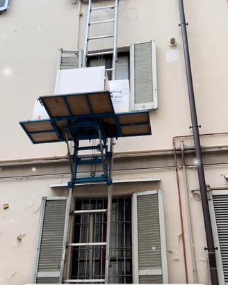 Scala componibile sollevatore mobili, montacarichi