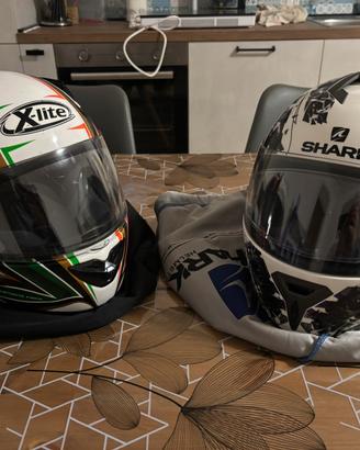 Coppia caschi X-lite e Shark