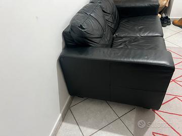 Divano due posti pelle nero