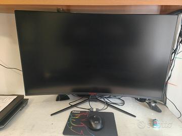 Monitor  32"