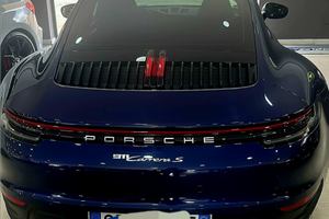 Porsche 911 992 s