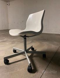 SEDIA DA SCRIVANIA GIREVOLE CON ROTELLE