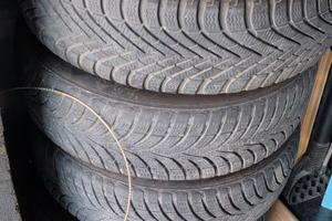 pneumatici invernali 2+2 175.65.14   x Renault 