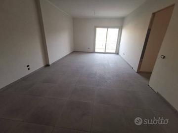 Appartamento di 135 m² con 4 locali e box auto a G