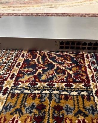 Ubiquiti Unifi US-16-150W POE switch