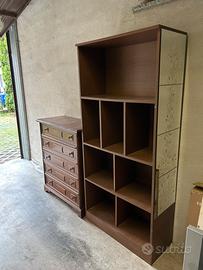 Cassettiera e libreria con specchio