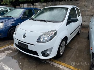 Ricambi usati per Twingo 1.2 benz del 2010