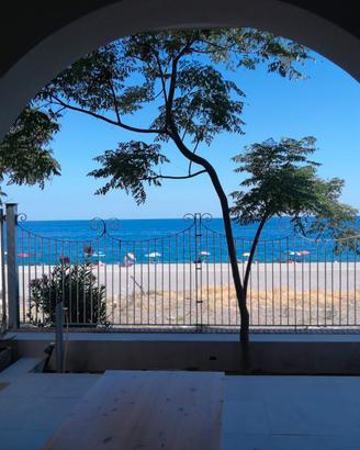 Villa sul mare a Fondachello Mascali