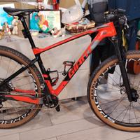 giant tg M carbonio