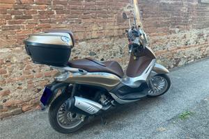 SCOOTER PIAGGIO BEVERLY 300i anno 2011