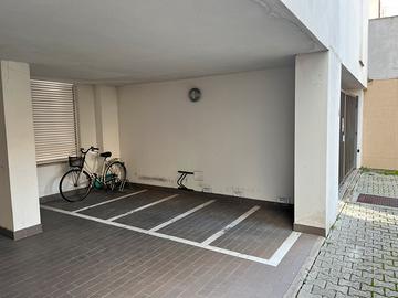 Posto moto via Oxilia (Locchi - Firenze)