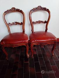 Coppia di sedie stile 'Luigi Filippo' In noce