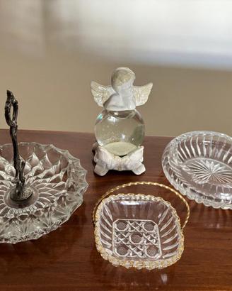 Set oggetti decorativi in vetro lavorato