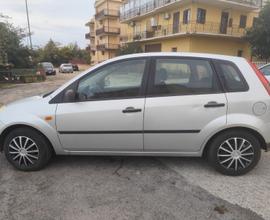 FORD Fiesta 5ª serie - 2004