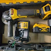 SMERIGLIATRICE A BATTERIA DEWALT