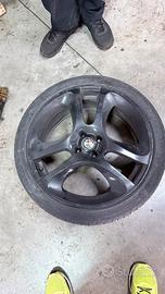 Cerchi con gomme Alfa Mito