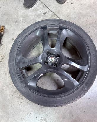 Cerchi con gomme Alfa Mito