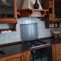 Splendida cucina con piano in pietra + elettrodom