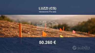 Immobile in asta di 3770 m² a Luzzi