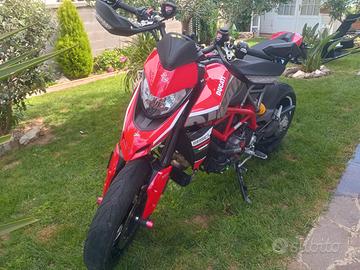 ducati hypermotard 950