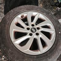 cerchi e gomme 4 stagioni Hyundai Tucson R 17 