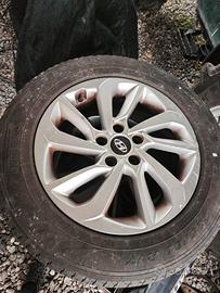 cerchi e gomme 4 stagioni Hyundai Tucson R 17 