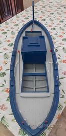 Modellino statico di barca longa