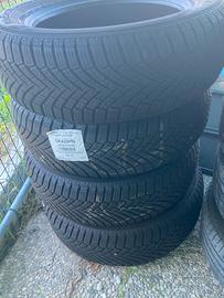 4 TOKOHAMA 215/60R17 96H