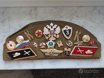 Bustina militare URSS Russia con spille