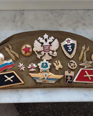 Bustina militare URSS Russia con spille