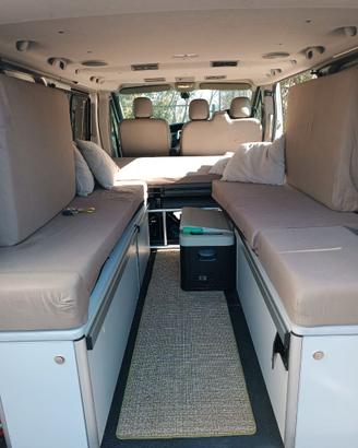 Allestimento camperizzazione furgone Opel Vivaro