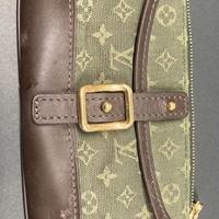 Pochette louis vuitton