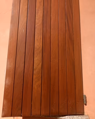 Scuri in legno massello 