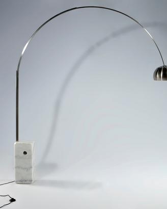Lampada ad Arco
