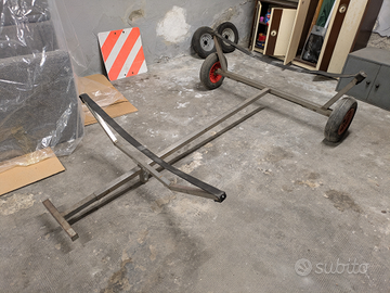 Carrello di alaggio per piccola barca/gommone/sup