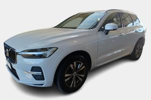 VOLVO XC60 B4 D AWD automatico Momentum Pro MY22