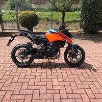 KTM DUKE 125
