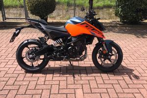 KTM DUKE 125
