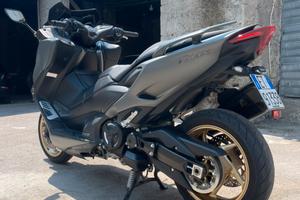 Tmax 560 tech Max