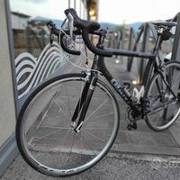 Bici da corsa . Ideale per iniziare.