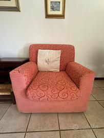 Coppia di poltrone in tessuto rosso