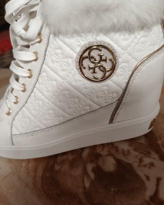 Scarpe Guess 