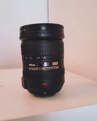 Nikon AF-S Nikkor 18/200mm + 4 filtri da 72mm