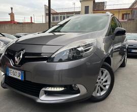 Renault Grand Scenic dCi 8V 110 CV