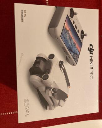 Dji mini 3 pro con RC2 schermo integrato