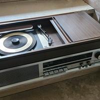 Radio Giradischi Grundig vintage anni '60