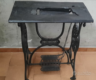 Tavolo macchina da cucire