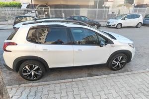 Peugeot 2008 GT line